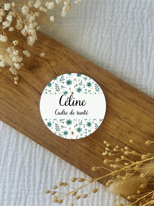 Badge fleurs vertes