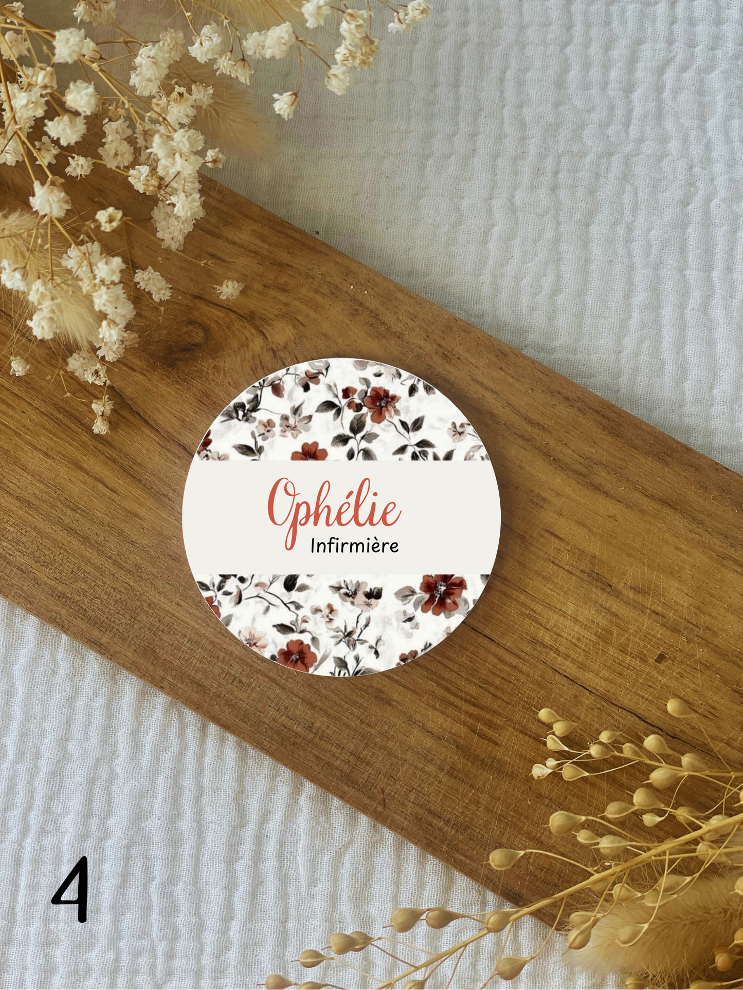 Badge soignant personnalisé 75mm Fleurs