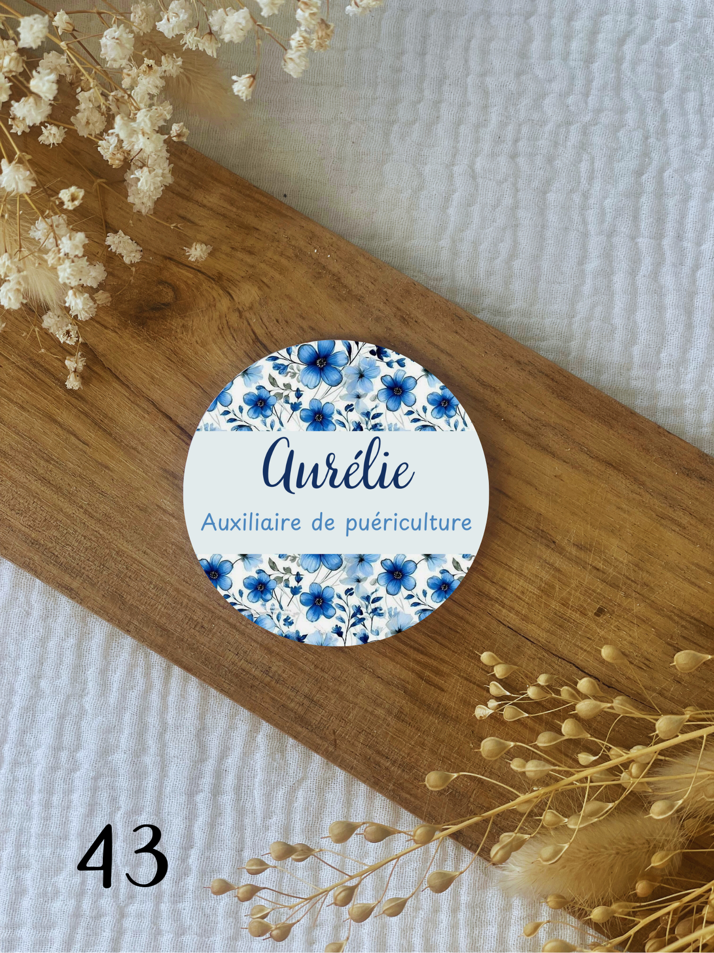 Badge soignant personnalisé 75mm Fleurs