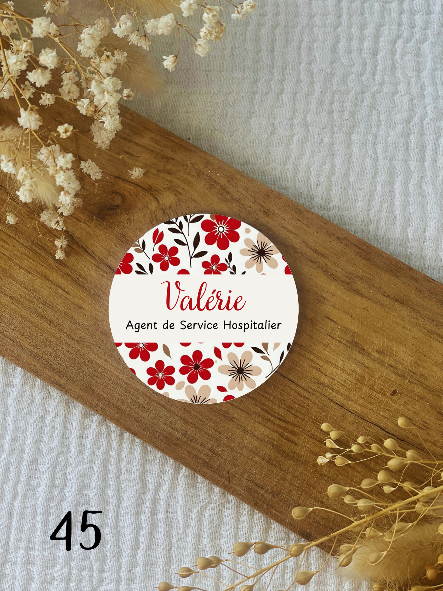Badge soignant personnalisé 75mm Fleurs